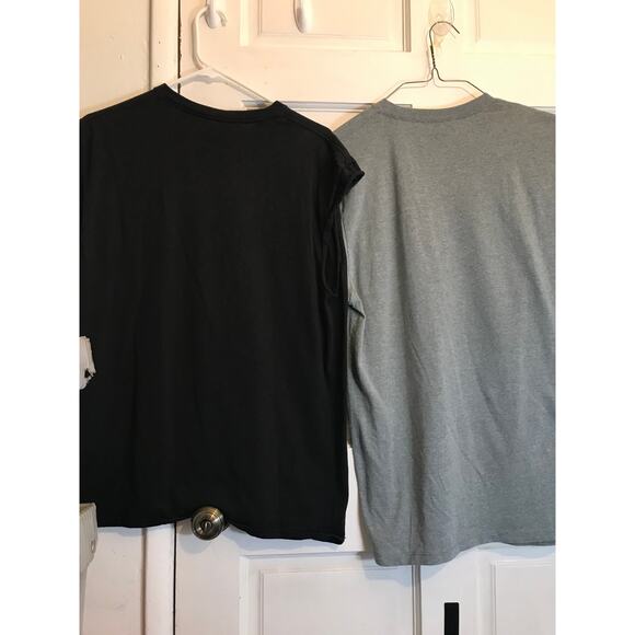 Marvel Comics T-shirt Men's L  Avengers & Venom Lot of 2 - Picture 2 of 10